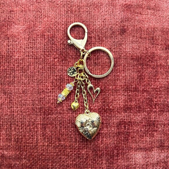 LOVE BAG CHARM, HEART CHARMS Gold Tone 💕✨ - Picture 5 of 7